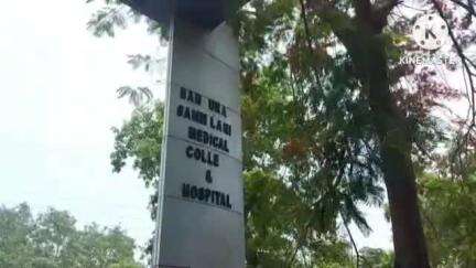 বাঁকুড়া ১: শালতোড়া থানা এলাকায় বরযাত্রী বাস উল্টে মৃত এক ব্যক্তির মৃতদেহের ময়নাতদন্তের কাজ সম্পূর্ণ করা হলো আজ BSMCH মর্গে