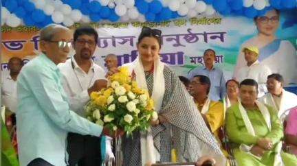 খড়গপুর ১: সাংসদ তহবিলের টাকায় খড়্গপুরের হিজলি কলেজে কমিউনিটি হল নির্মাণের শিলান্যাস করলেন সাংসদ জুন মালিয়া