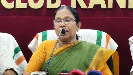 കണ്ണൂർ: ഹജ്ജ് ക്യാമ്പ് സംസ്ഥാനതല ഉദ്ഘാടനം നാളെ കണ്ണൂർ വിമാനത്താവളത്തിൽ മുഖ്യമന്ത്രി നിർവഹിക്കുമെന്ന് ശൈലജ MLA പ്രസ്ക്ലബിൽ പറഞ്ഞു