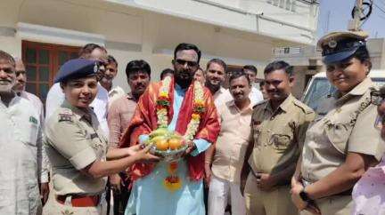 ಹುನಗುಂದ: ಅಮೀನಗಡ ಪೋಲಿಸ್ ಠಾಣೆ ಗಸ್ತು ವಾಹನ ಲೋಕಾರ್ಪಣೆ ಗೊಳಿಸಿದ ಶಾಸಕ ಕಾಶಪ್ಪನವರ