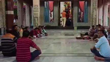 পাঁশকুড়া: ভারতের সেনাবাহিনীর মঙ্গল কামনায়  পাঁশকুড়ার ভবতারিনী মন্দিরে পুজো দিলেন বিজেপি পাঁশকুড়া মন্ডল ৫ কর্মী সমর্থকরা