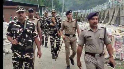 धारचूला: पुलिस और एसएसबी ने संवेदनशील क्षेत्रों में चलाया कांबिंग अभियान