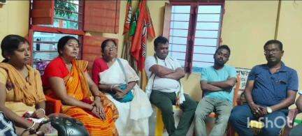 পান্ডুয়া: সাংগঠনিক বৈঠক করল বিজেপি পান্ডুয়া মন্ডল তিনের পক্ষ থেকে তেলিপাড়া সংলগ্ন জি টি রোডের পাশে তাদের দলীয় কার্যালয়ে