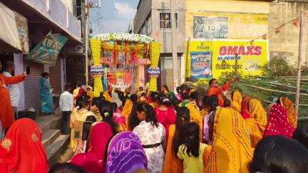 दारू: जमुनिया में प्राण प्रतिष्ठा महायज्ञ को लेकर मूर्ति का हुआ नगर भ्रमण