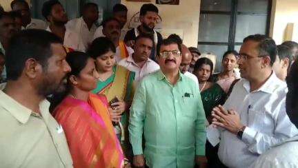 ಹರಿಹರ: ಹರಿಹರದಲ್ಲಿ ಪೌರಾಯುಕ್ತ ಸುಬ್ರಹ್ಮಣ್ಯ ಶೆಟ್ಟಿ ವಿರುದ್ಧ ಪೌರ ಕಾರ್ಮಿಕರ ಪ್ರತಿಭಟನೆ: ಶಾಸಕರ ಮೇಲೂ ಅಸಮಾಧಾನ