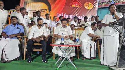 திருவெண்ணைநல்லூர்: *ஆவியூர் கொளப்பக்கத்தில் நடைபெற்ற திமுக சாதனை விளக்கப் பொதுக்கூட்டத்தில் திமுக சாதனைகளை பட்டியலிட்ட  முன்னாள் அமைச்சர் பொன்முடி