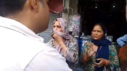 घुमारवीं: बस स्टैंड घुमारवीं में महिला से चेन स्नैचिंग मामले में पुलिस ने केस किया दर्ज, दो महिलाएं पकड़ी गईं व तीन हुई थी फरार