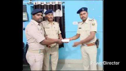 कोढ़ा: कोढ़ा: जुराबगंज से चोरी के ₹ 1,80,000 बरामद, कोढ़ा थाना पुलिस ने चौटखा थाना पश्चिम चंपारण पुलिस को सौंपे, जाँच शुरू