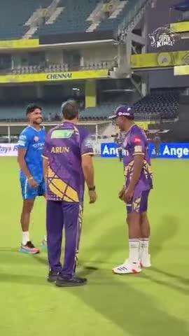 pathirana ke pair chhu liye 🥰
