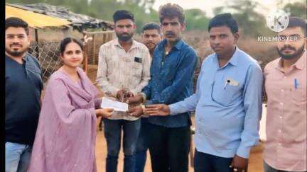 બાયડ: વાવાઝોડા અને કમોસમી વરસાદને પગલે અમરાપુર અને ભુખેલ ગામે સહાય ચુકવવામાં આવી