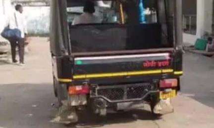 नारनौल: गांव हुड़ीना में टेंपो के कुचलने से 3 साल की बच्ची की हुई मौत, दादी भी बुरी तरह से घायल