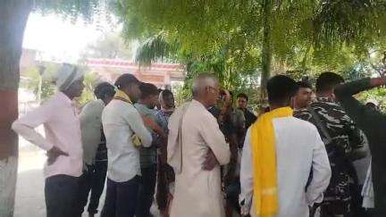 रफीगंज: रफीगंज से चातर पेट्रोल पंप के पास चारपहिया वाहन की चपेट में आने से एक महिला की मौत, एक युवक गंभीर रूप से घायल, रेफर