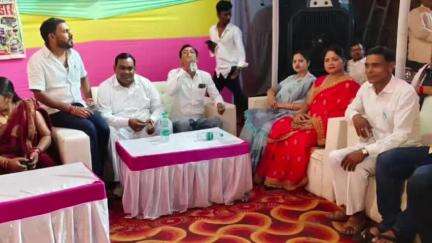 अकबरपुर: अकबरपुर में राजद प्रखंड अध्यक्ष मुकेश यादव की बहन के शादी समारोह में राजद जिलाध्यक्ष समेत अन्य नेता हुए शामिल