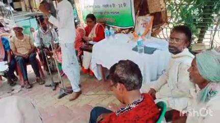 পুরুলিয়া ২: পুরুলিয়া হোমিওপ্যাথিক মেডিকেল কলেজ ও হাসপাতাল সরকারি অধিগ্রহণের দাবিতে লোকসেবক সংঘের অবস্থান সত্যাগ্রহ নিবারণ পার্কে