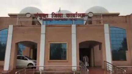 बलरामपुर: 1 अप्रैल 2019 के पूर्व पंजीकृत वाहनों में हाई सिक्योरिटी रजिस्ट्रेशन चिन्ह लगाना अनिवार्य: बलरामपुर परिवहन अधिकारी