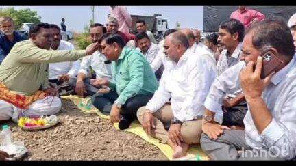 બાબરા: વસાવડ રોડના રિસફેન્સિંગ કામ નું ખાતમુહરત કરતા ધારાસભ્ય જનકભાઈ તળાવીયા