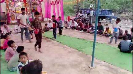कन्नौज जिले के ग्राम गुदारा में किया गया विशाल भंडारे का आयोजन, श्रद्धालुओ की उमड़ी भीड़