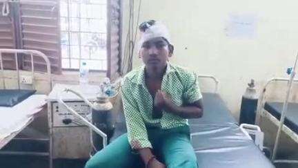 हेरहंज: इचाक ग्राम के पास बोलेरो की टक्कर से 12 वर्षीय किशोर घायल
