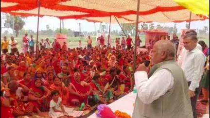 राजगीर: राजगीर प्रखंड के एकसारी गांव में महिला संवाद कार्यक्रम का उद्घाटन मंत्री श्रवण कुमार ने किया