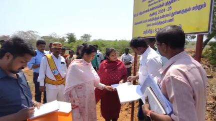 திருப்பத்தூர்: காட்டாம்பூர் மருதன்கண்மாயில் மீன்வளம் மற்றும் மீனவர் நலத்துறை இயக்குனர் கஜலட்சுமி மாவட்டஆட்சியர் ஆஷாஅஜித் ஆகியோர் கள ஆய்வு