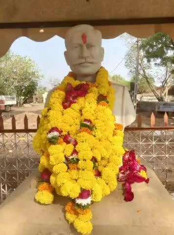 લીંબડી: લીંબડી ના ગેડી ગામે શહિદ વીર PSI એમટી રાણા ની 40 મી પુર્ણતિથિએ ક્ષત્રિય સમાજ દ્વારા શ્રધાશુમન અર્પણ કાર્યક્રમ યોજાયો
