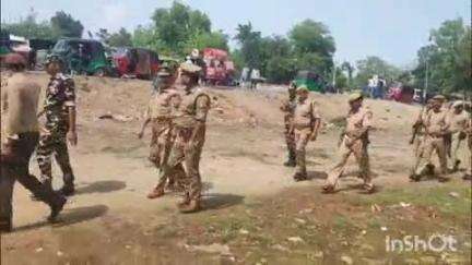 पलिया: गौरी फंटा बॉर्डर पर सुरक्षा व्यवस्था का एसएसबी व पुलिस व वन विभाग की टीम ने भ्रमण कर लिया जायजा  #OperationSindoor*