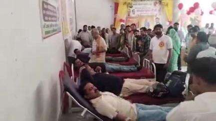 गभाना: गभाना में भाकियू भानू ने किया विशाल रक्तदान शिविर का आयोजन, देश की सेना के लिए किया रक्त समर्पित