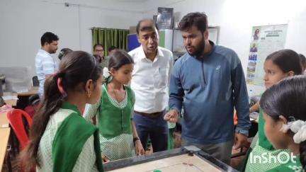 हिरणपुर: प्रखंड संसाधन केंद्र हिरणपुर में प्रखंड स्तरीय कैरम प्रतियोगिता का किया गया आयोजन