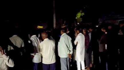 मरकच्चो: मरकच्चो थाना क्षेत्र के दशारो में ट्रेक्टर की चपेट में आने से मोटरसाइकिल सवार मां की मौत, पुत्र घायल