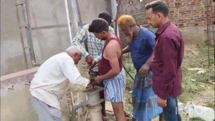 रमकंडा: गर्मी के मद्देनजर डीसी के निर्देश पर रमकंडा में पेयजल विभाग ने चापानलों और जलमीनारों को ठीक करने का काम शुरू किया