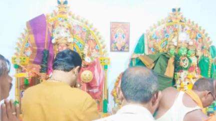 ನವಲಗುಂದ: ಹೆಬ್ಬಾಳ ಗ್ರಾಮ ದೇವತೆಯರ ಜಾತ್ರಾ ಮಹೋತ್ಸವ, ಮಾಜಿ ಸಚಿವ ಶಂಕರ ಪಾಟೀಲ ಮುನೇನಕೊಪ್ಪ ಭಾಗಿ
