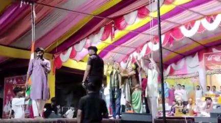 देपालपुर: देपालपुर में चल रहे श्रीराम कथा और श्रीराम महायज्ञ में विधायक मनोज पटेल हुए शामिल, किया गया भव्य स्वागत