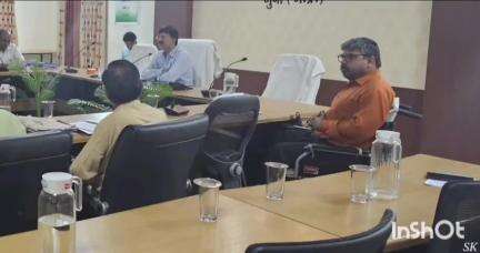 चाचौड़ा: कलेक्टर ने जिला कार्यालय में सीएम डैशबोर्ड पर आधारित प्रदर्शन सूचकांक की समीक्षा बैठक ली, अधिकारियों को निर्देश दिए