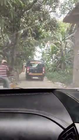 थाना के लिए रवाना थाना के लिए