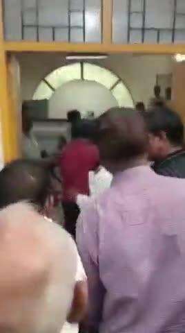 नौगढ़: एडीएम कोर्ट में कोर्ट मैरिज के दौरान हुआ विवाद, सोशल मीडिया पर वीडियो हो रहा है वायरल
