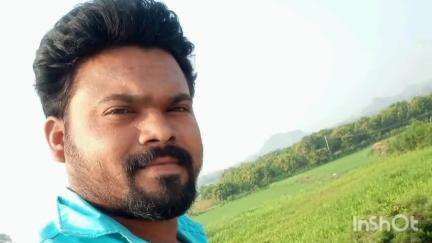 మానకొండూరు: అనుమానాస్పద స్థితిలో తిమ్మాపూర్ ఊర చెరువులో తెలియడుతున్న ఓ యువకుడి మృతదేహం