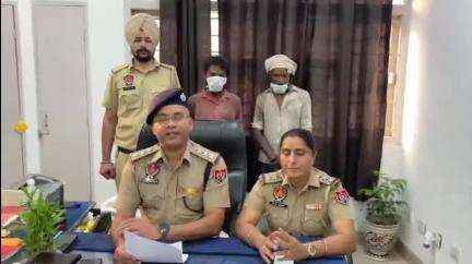 ਅੰਮ੍ਰਿਤਸਰ 2: ਮਕਬੂਲਪੁਰਾ ਥਾਣੇ ਤੋਂ ਦਿੱਤੀ ਏਸੀਪੀ ਸ਼ੀਤਲ ਸਿੰਘ ਨੇ ਵਾਇਰਲ ਵੀਡੀਓ ਦੀ ਜਾਣਕਾਰੀ