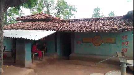 दुधि: बभनी में शादी के 11 दिन बाद दुल्हन फरार, गांव में हुई पंचायत, सहमति न बनने पर मामला थाने पहुँचा