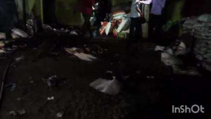 बदरवास: बारई रोड पर किराना दुकान में रात 11 बजे लगी आग, समय रहते बुझाई गई, ₹15 हजार का नुकसान