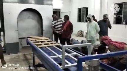 তেলিয়ামুড়া: তেলিয়ামুড়া মহা শ্মশান ঘাটে গতকাল রাতে ইলেকট্রিক চুল্লিতে প্রথম শবদেহ দাহ করা হলো