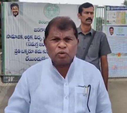 నిర్మల్: రేపు జిల్లా కేంద్రంలోని కలెక్టరేట్ లో రాష్ట్ర అవతరణ దినోత్సవ వేడుకలు నిర్వహిస్తున్నట్లు తెలిపిన కలెక్టర్ అభిలాష అభినవ్