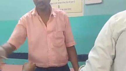 कवर्धा: हरिनछपरा पंजाबी ढाबा के पास तेज रफ्तार अज्ञात छोटा हाथी ने बाइक सवार युवक को मारी ठोकर, युवक जिला अस्पताल में भर्ती
