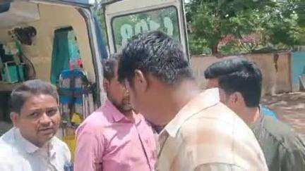 సికె పల్లి సమీపాన రెండు ద్విచక్ర వాహనాలు ఢీకొని ఇద్దరు వ్యక్తులకు తీవ్ర గాయాలు