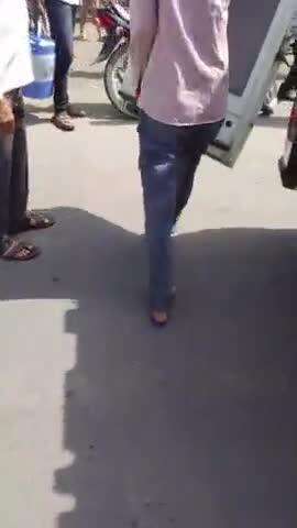 शाजापुर: उज्जैन से मक्सी जा रहे तीन लोग मक्सी के पास बाइक से टकराए, घायलों को एम्बुलेंस से अस्पताल पहुंचाया गया