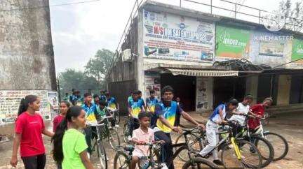 खूंटी: खूंटी में फिट इंडिया साइक्लिंग अभियान के तहत साइक्लिंग रैली का आयोजन