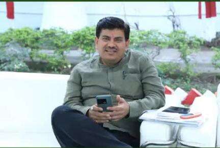 बड़े भाई शशि मोहन अग्निहोत्री जी निजी सहायक मा.जितिन प्रसाद जी (केन्द्रीय मंत्री) को जन्मदिन की बधाई हार्दिक शुभकामनाएं।
प्रभु से यही कामना है आपकों उत्तम स्वास्थ्य,दीर्घायु प्रदान करें💐