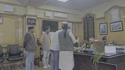 कल्पा: किन्नौर के पूर्बनी ग्राम पंचायत के प्रतिनिधियों ने DC किन्नौर से मुलाकात की, विकास कार्यों के लिए बजट की रखी मांग