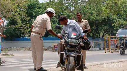 बेतिया: बेतिया में वाहन जांच अभियान चला, ₹4,40,500 का जुर्माना वसूला गया
