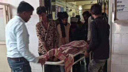 हरदा: सांप काटने से युवक की मौत, हरदा जिला अस्पताल में पोस्टमार्टम के बाद शव परिजनों को सौंपा