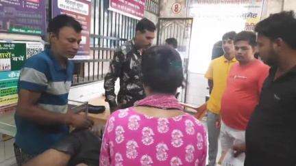 औरंगाबाद: देव के साहेब बिगहा गांव में करंट से युवक झुलसा, सदर अस्पताल में हुआ इलाज